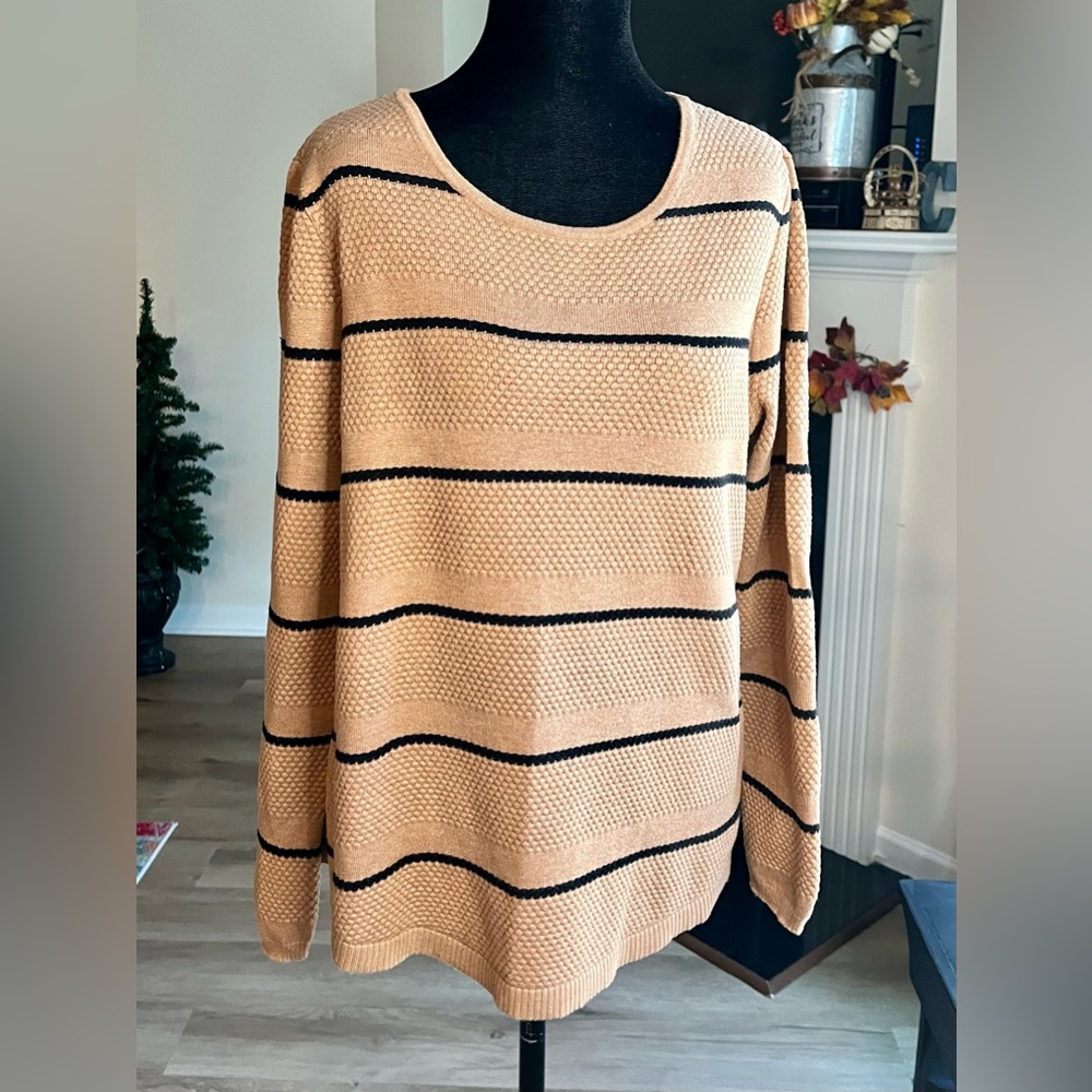 Chico’s Women’s Tan & Black Stripped, Long-Sleeve Sweater Size 1 (Med/8)